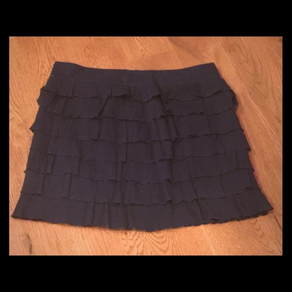 Cremieux Ruffled Skirt